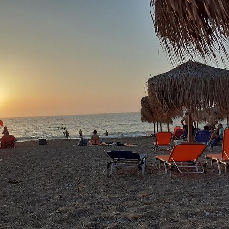 Tzil Home Kyparissia Exteriér fotografie